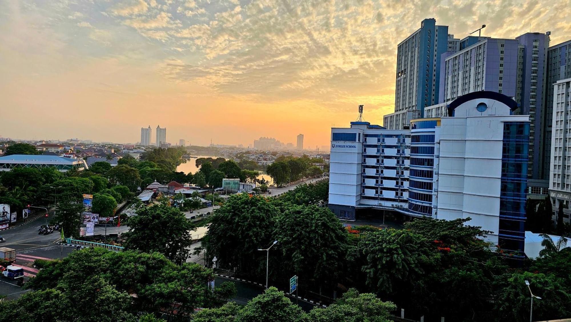 Amazing View Apartment At Kemayoran Jiexpo -Min Stay 3 Nights- Джакарта Экстерьер фото